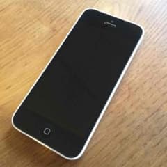 iPhone5c 16GB au 美品本体のサムネイル