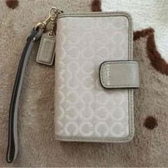 未使用♡COACH♡手帳型iphone5ケース♡のサムネイル