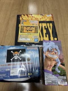 ワンピース グッズセット ブランケット タオル フィギュア - メルカリ