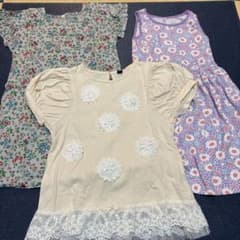 女の子　130センチ　3枚セット　半袖のサムネイル