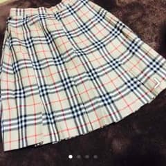 早い者勝ち！【新品同様Burberry】膝丈スカートのサムネイル