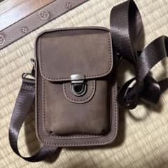 ブラウン 合成皮革 サコッシュのサムネイル