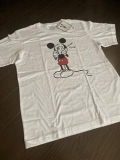 【今だけ送料込】UNIQLO 限定のミッキー Tシャツのサムネイル