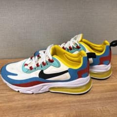 Nike Air Max 270のサムネイル