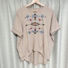 エスニック柄 ベージュ 半袖Tシャツのサムネイル