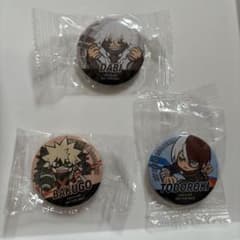 僕のヒーローアカデミア 缶バッジ 3種セット 爆豪 轟 荼毘 - メルカリ