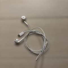 iPhone純正イヤホン type-cのサムネイル