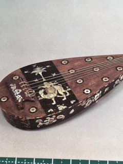 木製　琵琶　月の模様 木製 琵琶 月の模様 - メルカリ