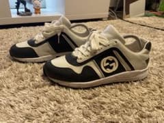 GUCCI スニーカーのサムネイル