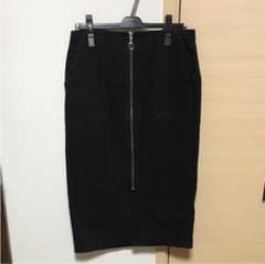 【早い者勝ち★土日限定値下げ】GU ブラックデニムタイトスカートのサムネイル