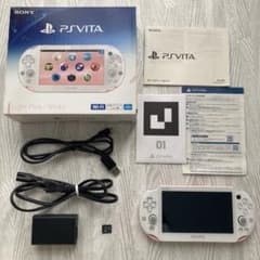 PS Vita ライトピンク SDカード付のサムネイル