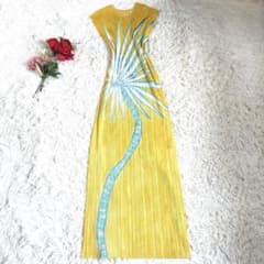 美品】プリーツプリーズ 23AW ICE DESRET マキシ丈 ワンピース - メルカリ