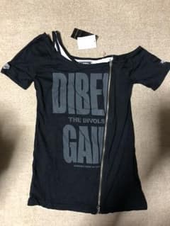 MAISON GILFY Tシャツのサムネイル