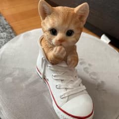 猫の置物のサムネイル