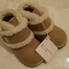 組曲 可愛いショートブーツ size13 ベージュ×アイボリーのサムネイル