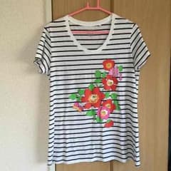 お値下げ！UNIQLO♡LibertyコラボTのサムネイル