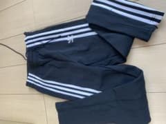 adidas originals パンツのサムネイル