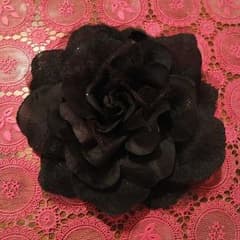 コサージュ♡バラ 黒のサムネイル