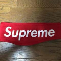 supremeのサムネイル