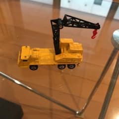 トミカ　クレーン車のサムネイル