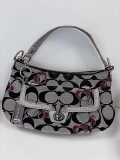 COACH シグネチャー ショルダーバッグ　2wayのサムネイル