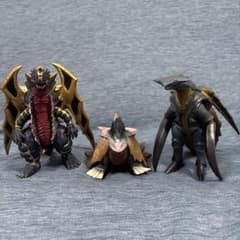 ウルトラ怪獣ソフビ バジリス スキューラ フィギュア2個セット ウルトラ怪獣ソフビ バジリス スキューラ フィギュア2個セット