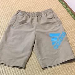 アディダスハーフパンツ140のサムネイル
