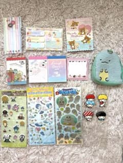 キャラクターグッズ　すみっコぐらし　タイルシール　メモ帳のサムネイル