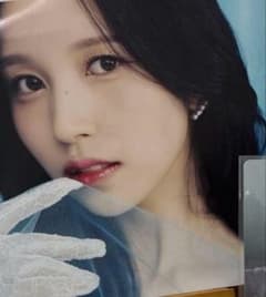 【♪様専用】TWICE ミナ・ツウィ2枚セットのサムネイル