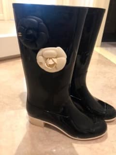 CHANEL シャネル　カメリア　レインブーツ 長靴　23.5 24のサムネイル