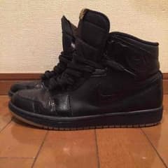 【極美中古】Nike Air Jordan 1 High Retro OGのサムネイル