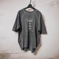 flamingo firm ロゴ Tシャツ チャコールのサムネイル