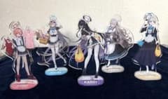 ブルーアーカイブ　ドンキコラボ　アクスタ5種のサムネイル