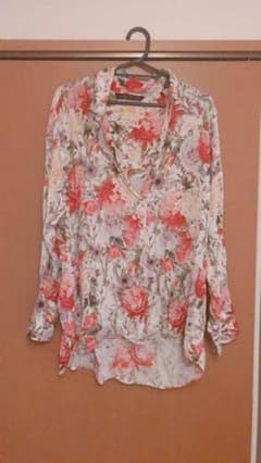 ZARA花柄シャツ 長袖のサムネイル