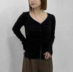 archives ボタンギャザーＶネックTOPSのサムネイル