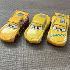 バ*ン様 ディズニー・ピクサー ミニカー 3台セットのサムネイル