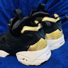 【美品】限定色 Reebok インスタ　 ポンプフューリー　ゴールド  ブラックのサムネイル