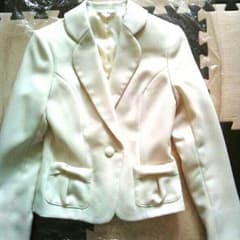 美品♡アイボリー☆スカートスーツセット☆のサムネイル