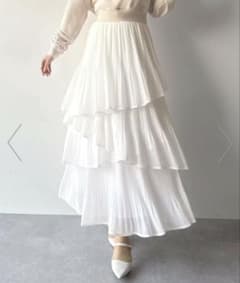 mipiarl ランダムヘムプリーツティアードスカート　Mサイズのサムネイル