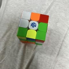 ルービックキューブ磁石内蔵のサムネイル
