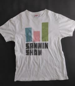 三人称 SANNINSHOWロゴTシャツ ホワイト Lサイズのサムネイル