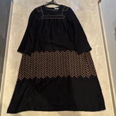 ミナペルホネン mountain roof 刺繍ワンピース 36のサムネイル