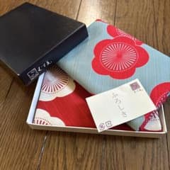 品切れ商品！早い者勝ち！大幅値下げ！むす美ふろしき　2枚セット　伊砂文様　梅のサムネイル