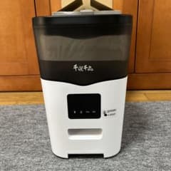 ペット 自動給餌器のサムネイル