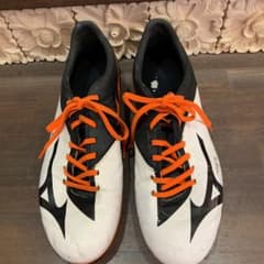 ミズノ サッカースパイク  バサラ　27.5㎝のサムネイル