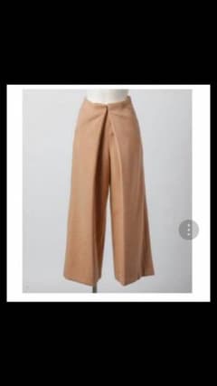 ベージュ　ワイドパンツ　新品のサムネイル