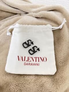 近日削除予定！VALENTINO GARAVANI ピアス(両耳用) - メルカリ
