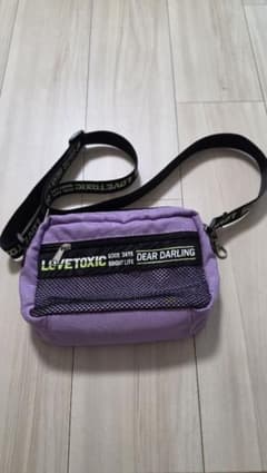 LOVETOXIC ショルダーバッグ パープルのサムネイル