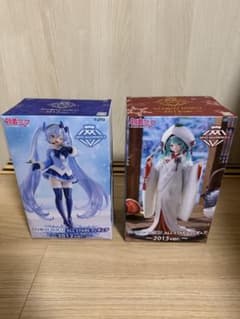 初音ミク 雪ミクフィギュア 2012ver. 2013ver. 2種セットのサムネイル