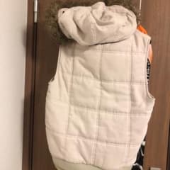 ボアフードつきベストのサムネイル